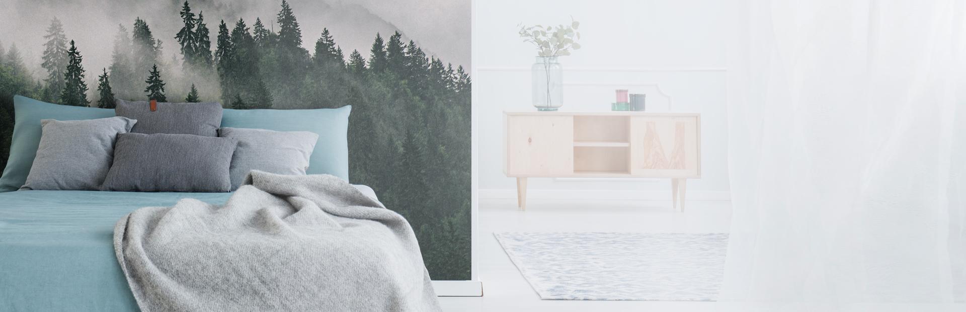 Slajd 3 - łóżko na tle lasu